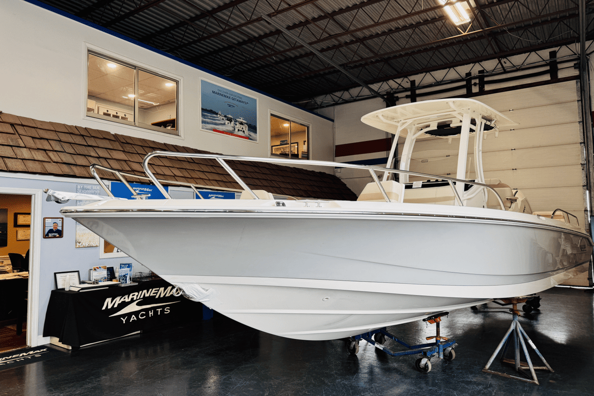 Boston Whaler 250 Dauntless 2025