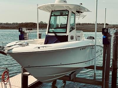 BOATZON | Boston Whaler 250 Outrage