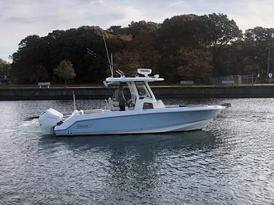 BOATZON | Boston Whaler 250 Outrage 2021