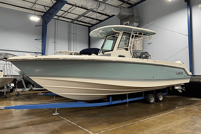 BOATZON | Boston Whaler 250 Outrage 2025