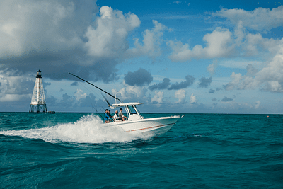 BOATZON | Boston Whaler 250 Outrage 2025