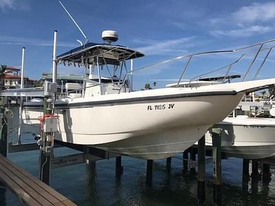 BOATZON | Boston Whaler 260 Outrage