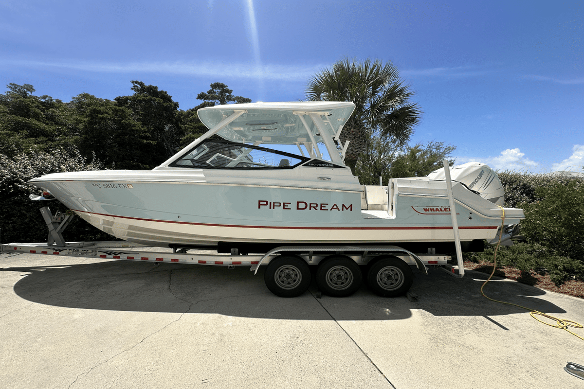 2022 Boston Whaler 280 VANTAGE - Sold Boat