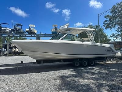 BOATZON | Boston Whaler 320 Vantage 2017