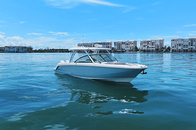 BOATZON | Boston Whaler 320 VANTAGE 2020