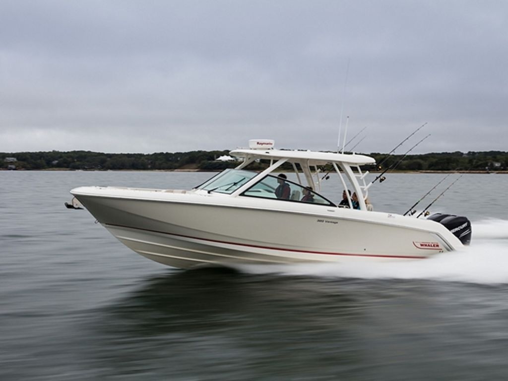 2022 Boston Whaler 320 Vantage - Sold Boat
