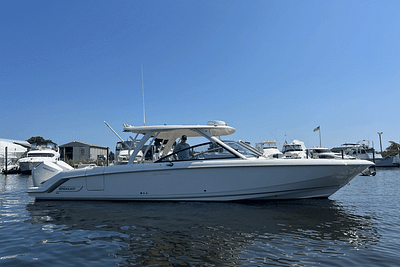 BOATZON | Boston Whaler 320 Vantage 2024