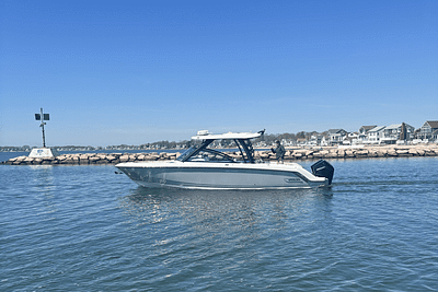 BOATZON | Boston Whaler 320 Vantage 2024