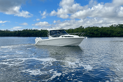 BOATZON | Boston Whaler 325 CONQUEST 2023