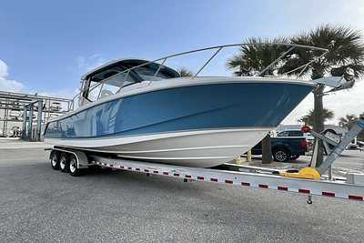 BOATZON | Boston Whaler 325 Conquest 2024