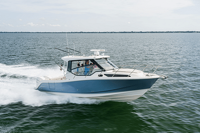 BOATZON | Boston Whaler 325 Conquest 2025