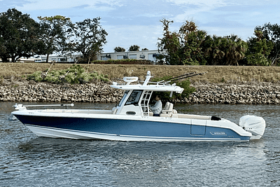 BOATZON | Boston Whaler 330 OUTRAGE 2017