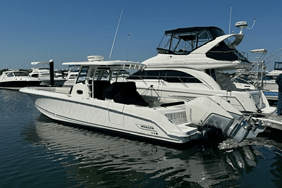 BOATZON | Boston Whaler 330 Outrage 2019