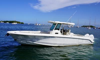 BOATZON | Boston Whaler 330 Outrage 2021 BOATZON | Boston Whaler 330 Outrage 2021