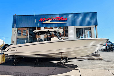 BOATZON | Boston Whaler 330 Outrage 2025