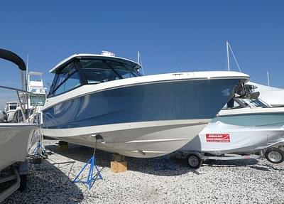 BOATZON | Boston Whaler 330 Vantage 2025