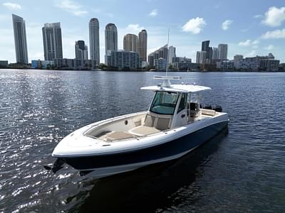 BOATZON | Boston Whaler 350 Outrage 2017