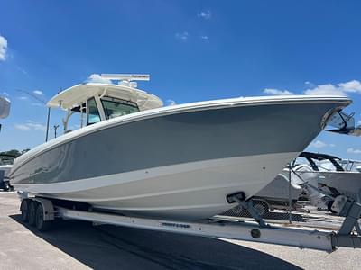 BOATZON | Boston Whaler 350 Outrage 2017