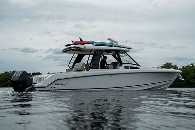 BOATZON | Boston Whaler 350 REALM 2023