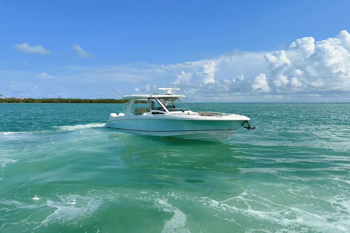 2023 Boston Whaler 350 REALM - Sold Boat