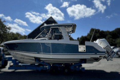 BOATZON | Boston Whaler 350 Realm 2024