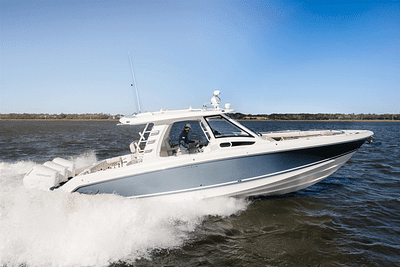 BOATZON | Boston Whaler 350 Realm 2025