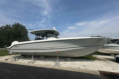 BOATZON | Boston Whaler 360 Outrage 2025