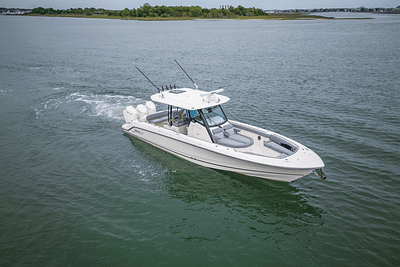 BOATZON | Boston Whaler 360 Outrage 2025 BOATZON | Boston Whaler 360 Outrage 2025