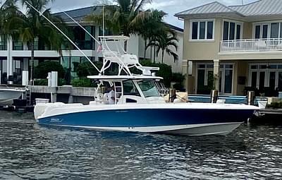 BOATZON | Boston Whaler 370 Outrage 2013