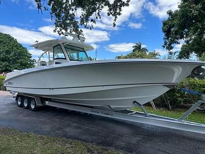 BOATZON | Boston Whaler 370 Outrage 2013