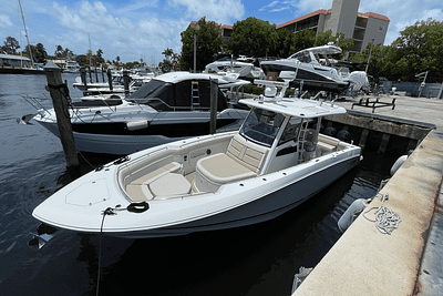 BOATZON | Boston Whaler 380 Outrage 2019