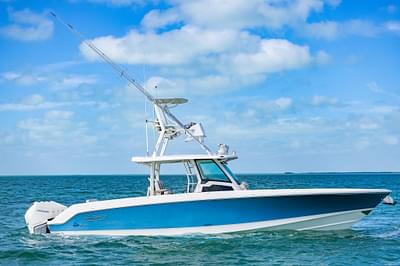 BOATZON | 2022 Boston Whaler 380 Outrage