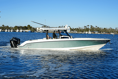 BOATZON | Boston Whaler 380 Outrage 2024