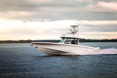BOATZON | Boston Whaler 380 Outrage 2024 BOATZON | Boston Whaler 380 Outrage 2024