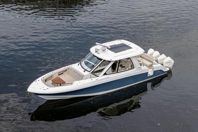 BOATZON | Boston Whaler 380 Realm 2022 BOATZON | Boston Whaler 380 Realm 2022