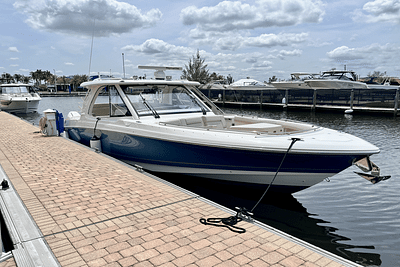 BOATZON | Boston Whaler 380 REALM 2022