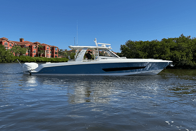 BOATZON | Boston Whaler 420 OUTRAGE 2020