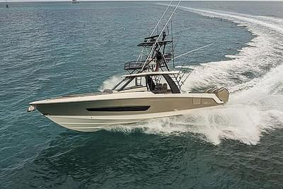 BOATZON | Boston Whaler 420 Outrage 2026