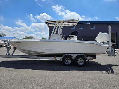 BOATZON | Boston Whaler Dauntless 250 2022 BOATZON | Boston Whaler Dauntless 250 2022