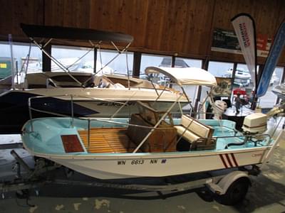 BOATZON | Boston Whaler sakonnet center console 1968