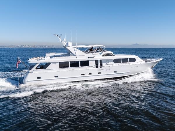 2001 Broward Raised Pilothouse - Sold Boat