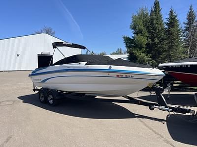 BOATZON | Bryant Boats 210 2019