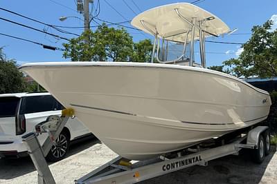 BOATZON | Bulls Bay 230 Center Console 2024