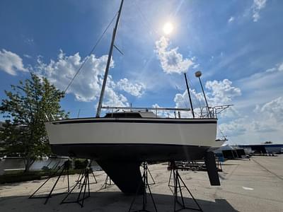 BOATZON | Campion C320 Pilot House 1982 BOATZON | Campion C320 Pilot House 1982