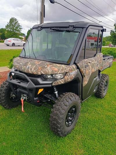 BOATZON | Can-Am® Defender Limited HD10 Desert Tan  Stealth Black 2025