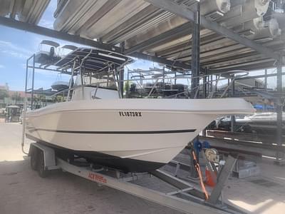 BOATZON | 2000 Caravelle 230 Center Console