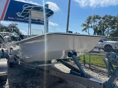 BOATZON | Carolina Skiff E24 DLX CC 2024