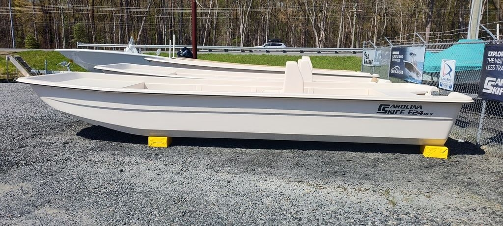 2025 Carolina skiff E24 DLX Kit - Sold Boat