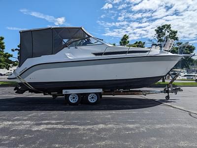 BOATZON | 1990 Carver 2557 Montego BOATZON | 1990 Carver 2557 Montego