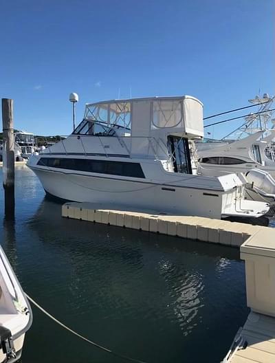 BOATZON | 1988 Carver 32 Mariner